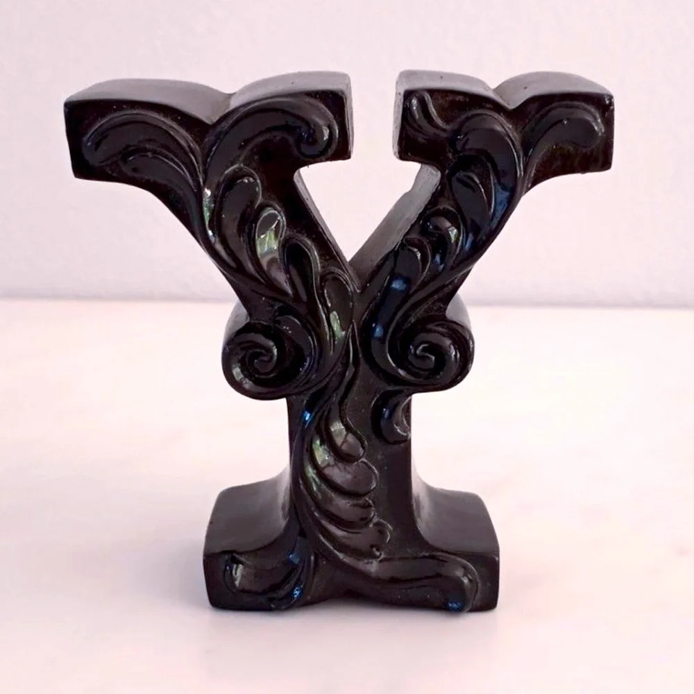 ✨NEW LETTER Y DECOR INITIAL Y DECOR ORNATE STUNNING Y✨